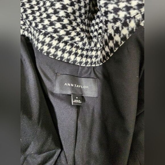 Ann Taylor  - Picture 9 of 15